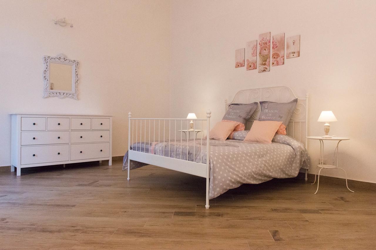 נאפולי Maison La Mitra - Dimore Partenopee מראה חיצוני תמונה